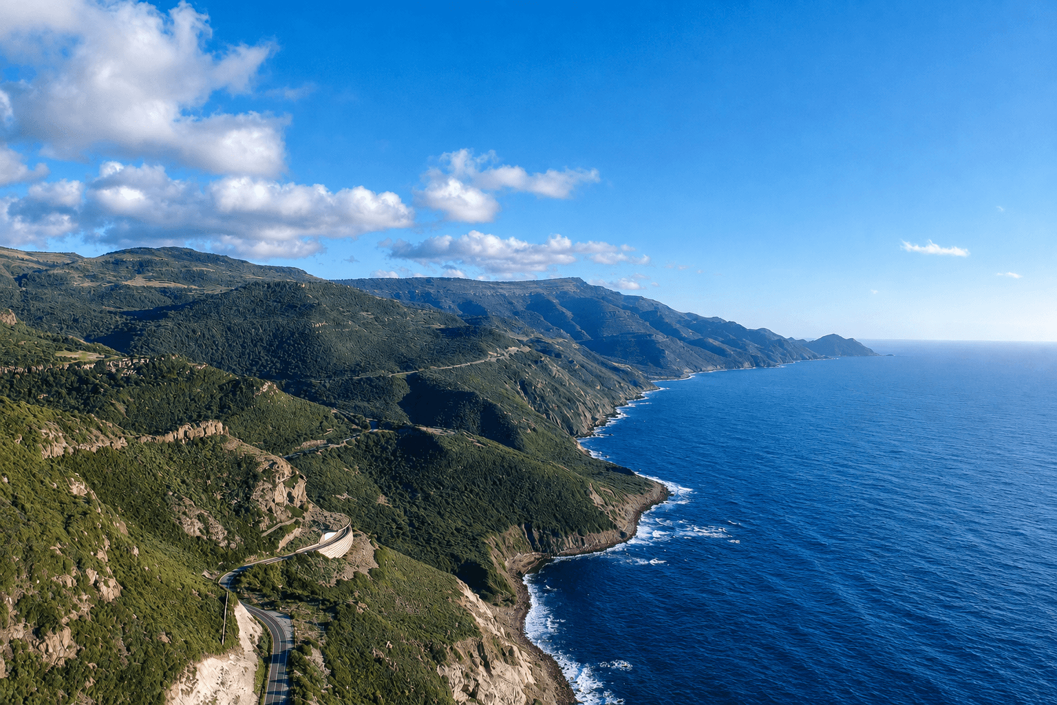 Strada costiera panoramica tra Bosa e Alghero